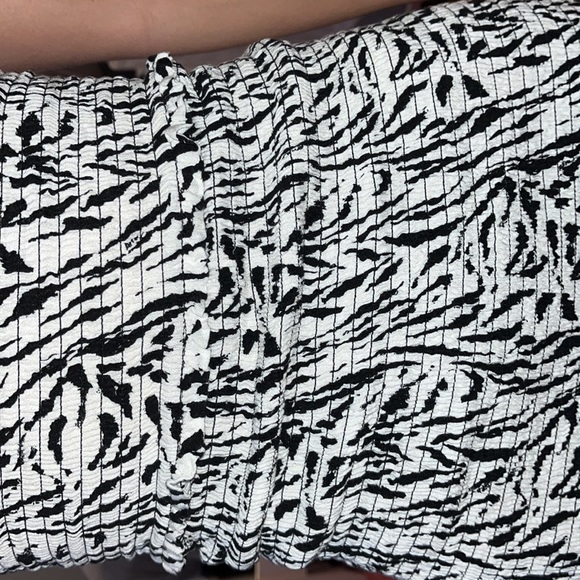 Stretchy pattern dress - Picture 4 of 4